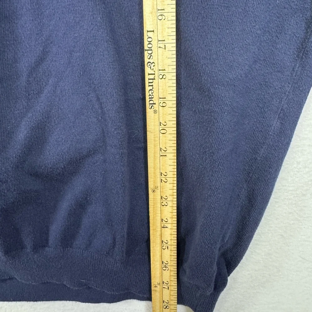 Eddie Bauer classic neck